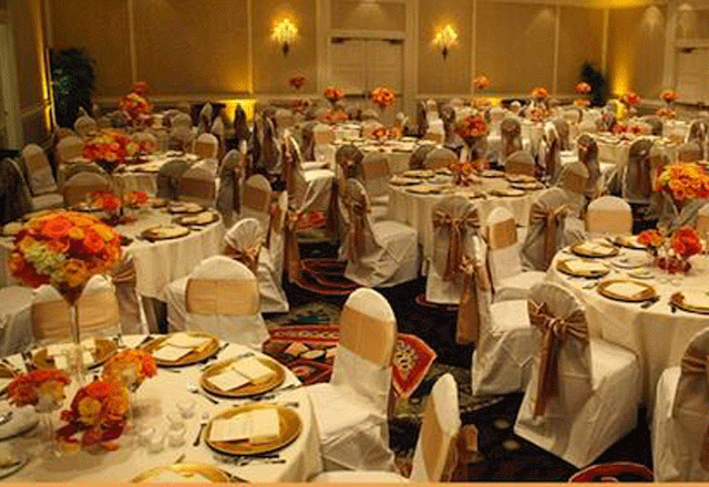 Canceled Wedding Feeds the Homeless